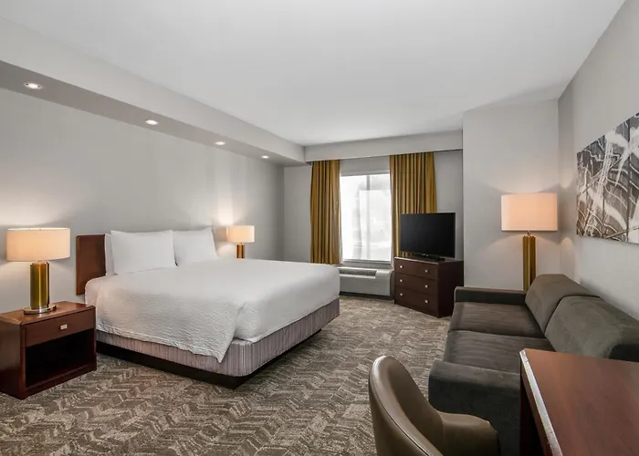 Springhill Phoenix Sports & Entertainment District Hotel 3*